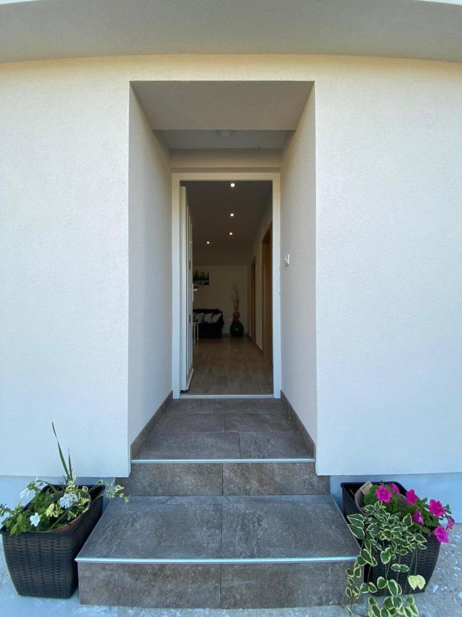 Guest House Ada Galižana 외부 사진