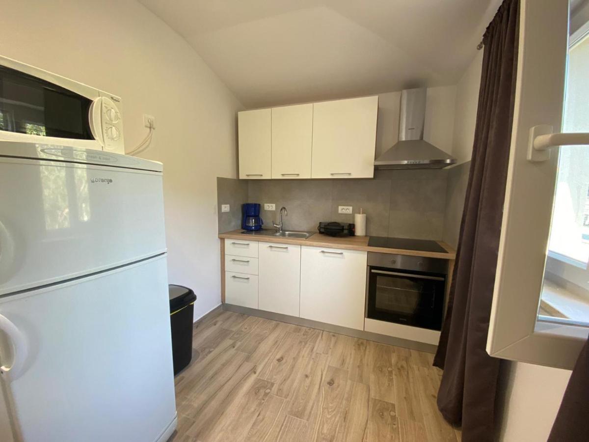Guest House Ada Galižana 외부 사진